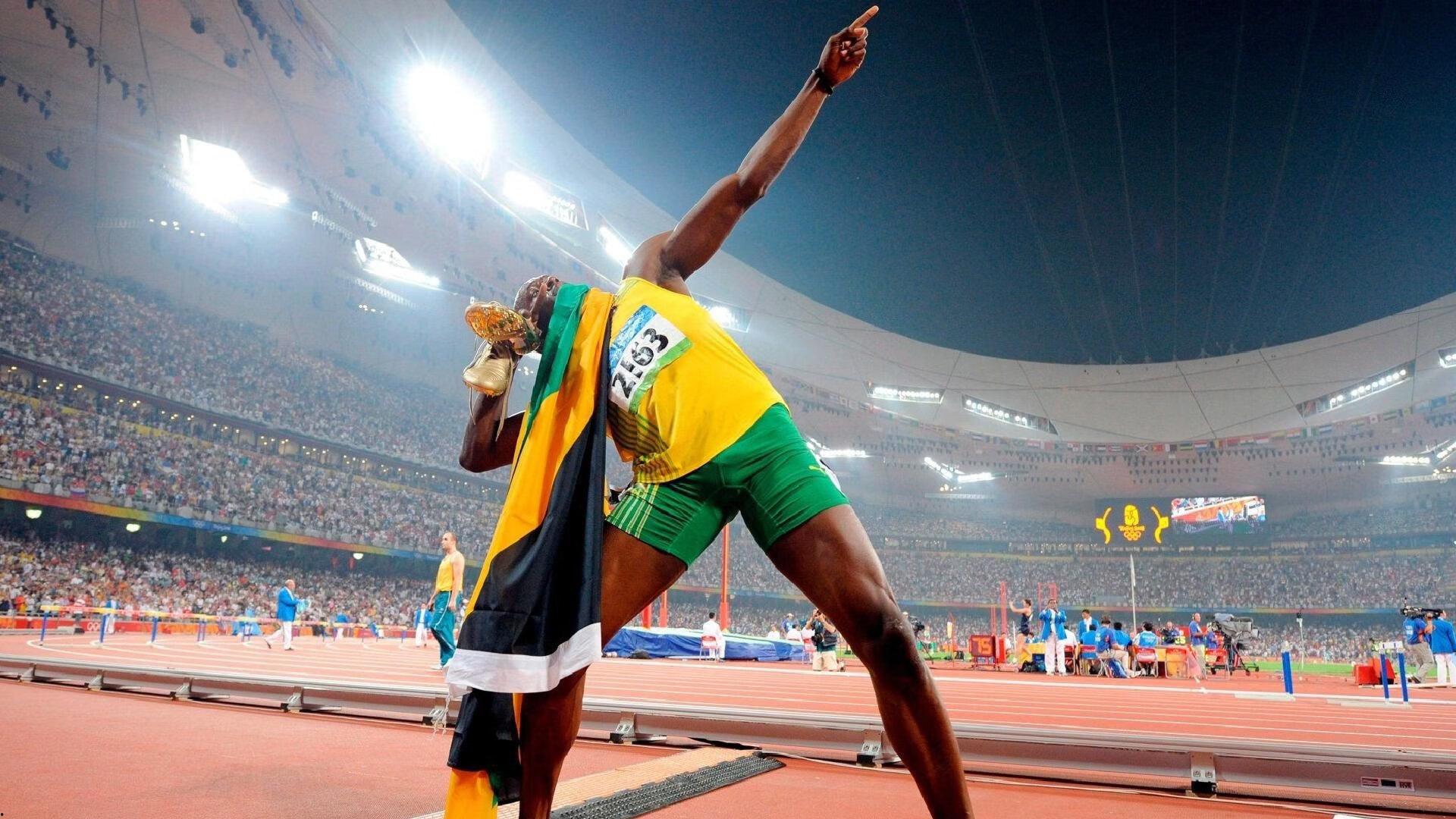 赛场外的温情时刻,吴艳妮暂别跑道参加姐姐婚礼 真情流露感动落泪